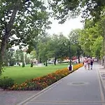 公寓 Menta Partkoezelben 巴拉通雷勒