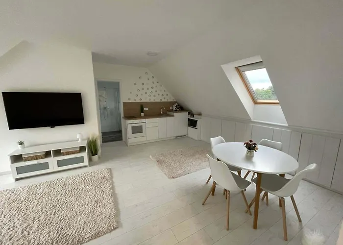 Menta Partkoezelben Balatonlelle